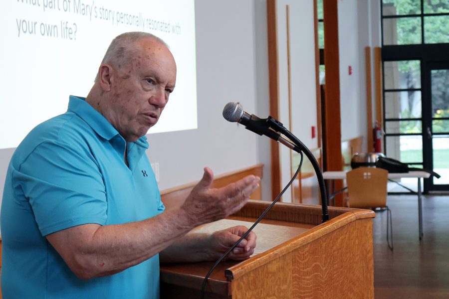 Brad Karelius giving a speech