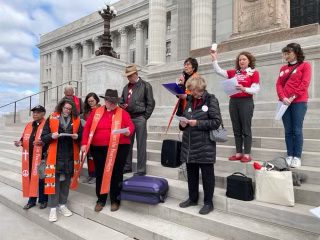 moms demand action at city hall