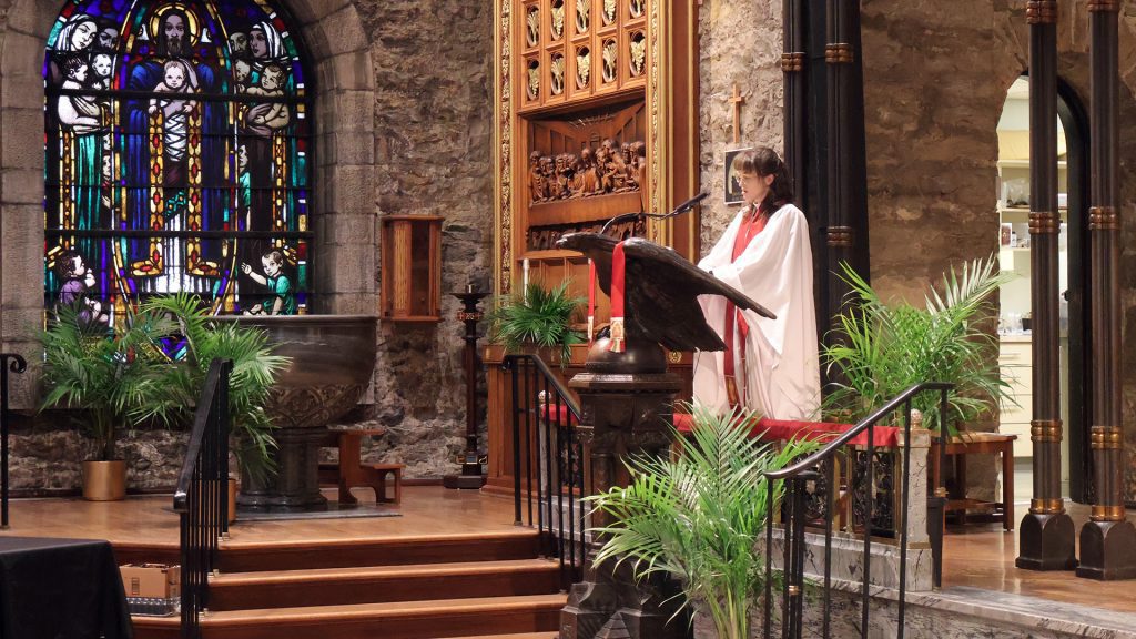 Mtr. Brittany reading at renewal service