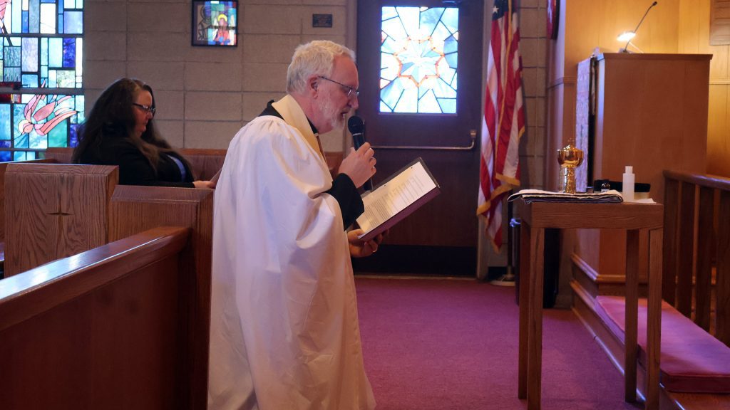 Jeffrey Hurst Installation Kneeling Jeffrey Hurst Installation Kneeling