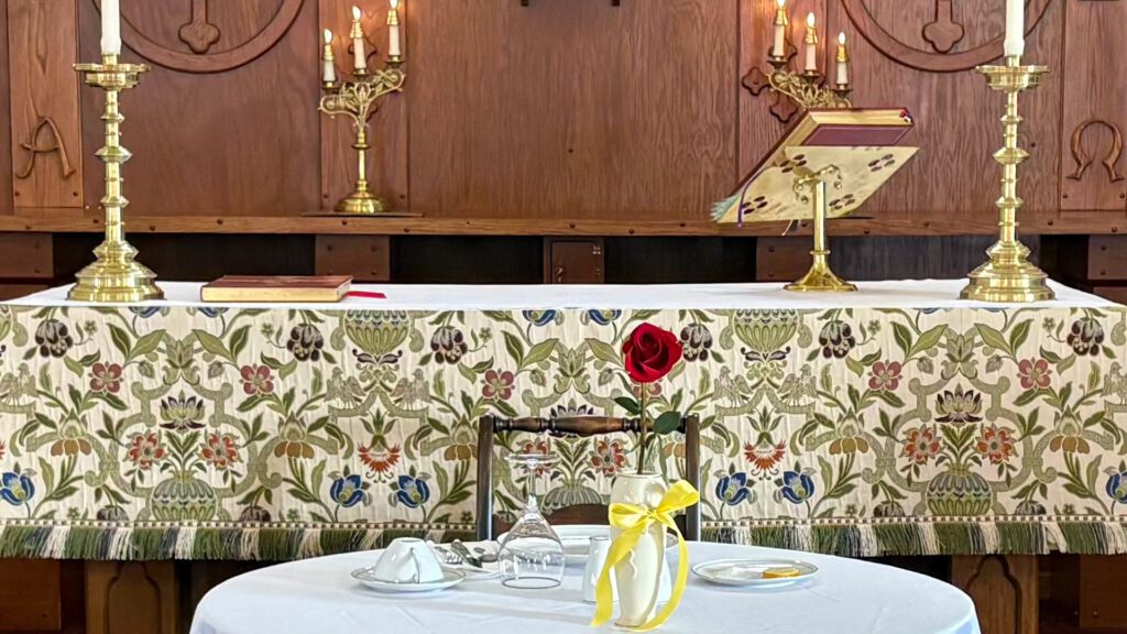 Altar for Veteran's Service x